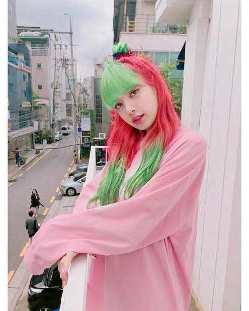 lisa hair color😉😉
