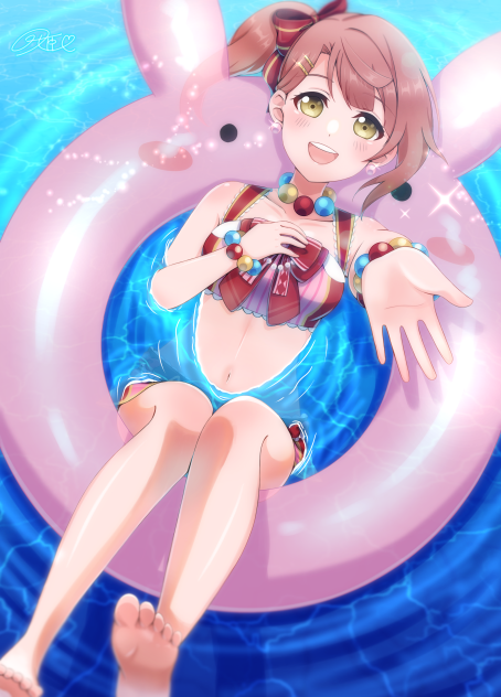 AZUNA水着、歩夢