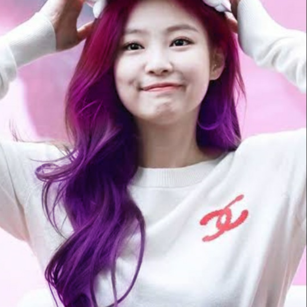 Jennie Pink Purple Light Purple hair cor
