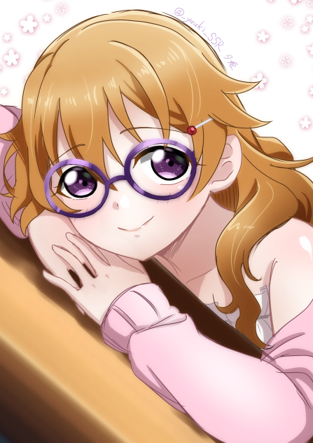 眼鏡　彼方ちゃん