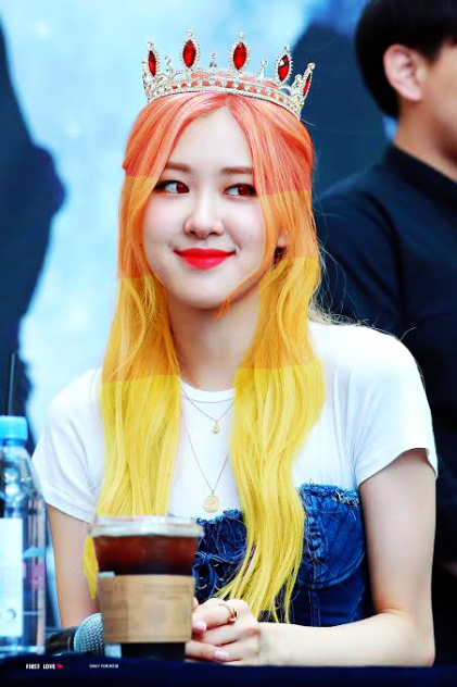 Blackpink Rose with fire hair