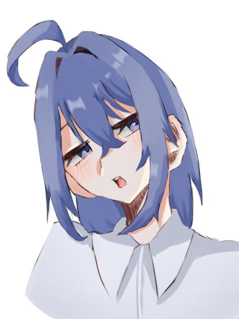 青い