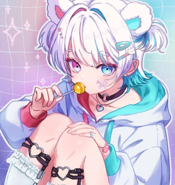 ʕ•ᴥ•ʔ🍭 (くまみみパーカーにオッドアイは最強説)