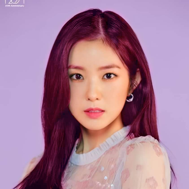 red velvet Irene dark pink hair