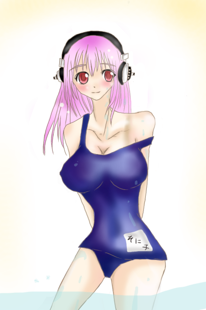 スク水ソニ子