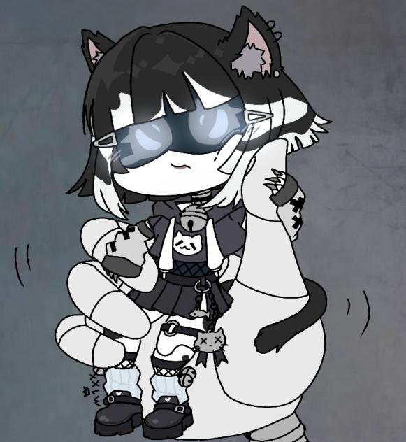 Tuxy Za TeaCup Kitty