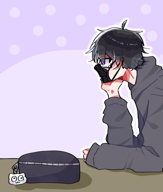 隣の席の黒マスクくんは…