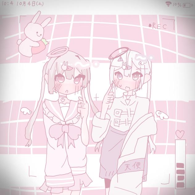 「……水色なんだけど、その…ここ居て良いの？」