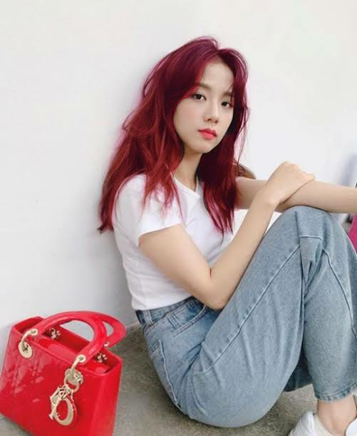 jisoo hair transformatio