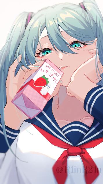 🍓🥛