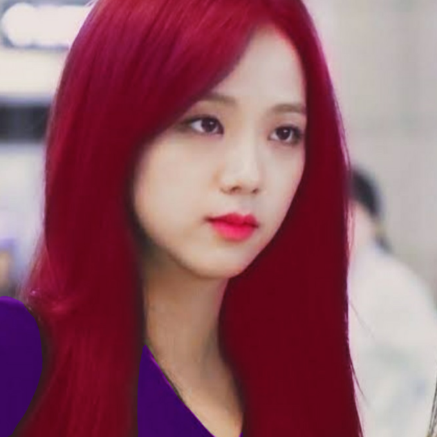 Jisoo red hair