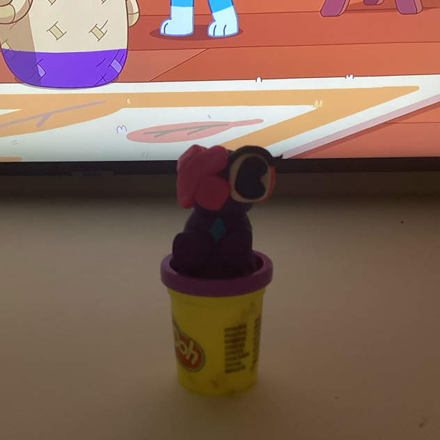 Hago figuras de plastilina