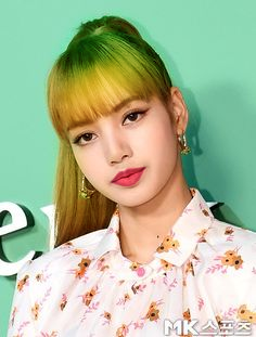 Lisa hair green