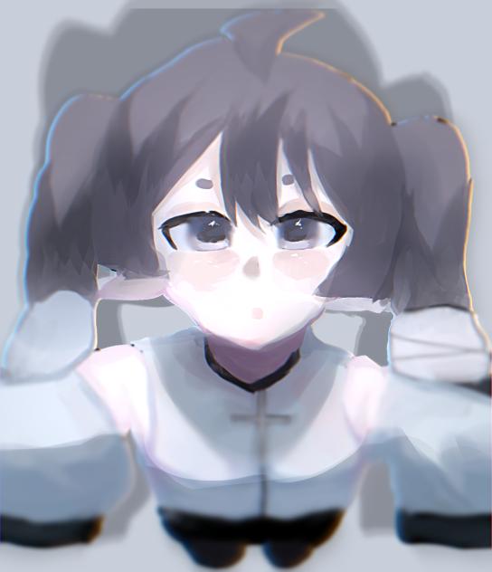 チラッ